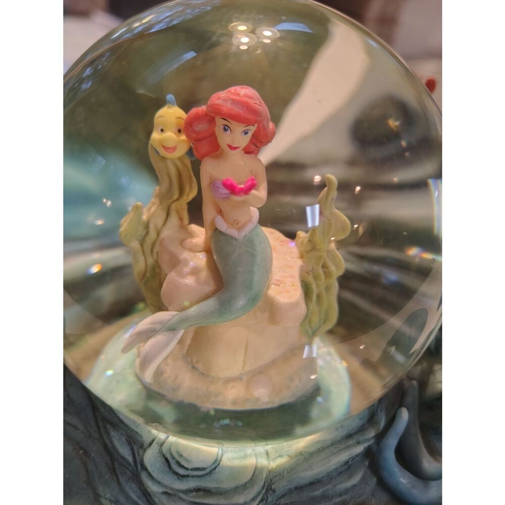 The Little Mermaid Snow Globe Figurine *READ - Picture 2 of 7